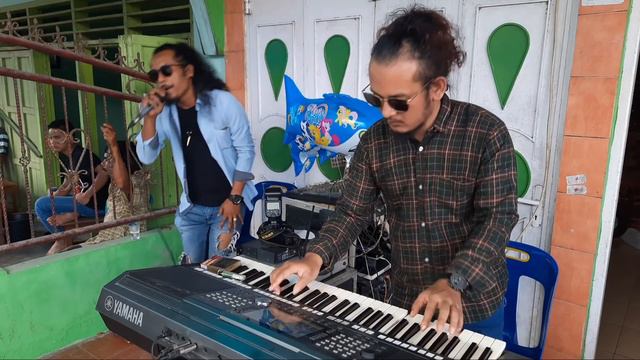 KITA GOYANG LAGI YAH⁉️ KITING SIDABUTAR DAN ARYANTO SIDABUTAR LIVE MENGGOYANG LAPANGAN смотреть онлайн