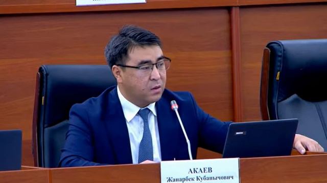 Жанар Акаев предложил безвизовый режим для граждан Китая смотреть онлайн