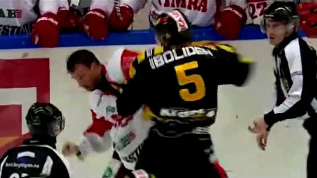 Adam Larsson Bloody Hockey Fight 11/02/10 смотреть онлайн