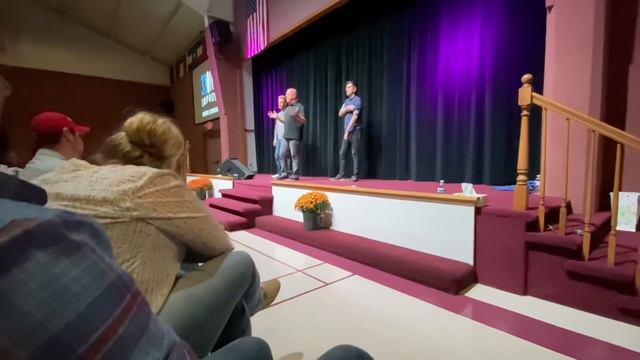 Wood Chipper Improv Comedy смотреть онлайн