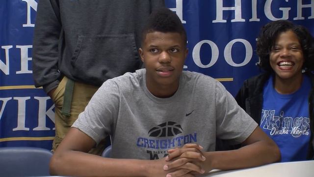 North High Basketball Player Justin Patton Signs to Creighton University смотреть онлайн
