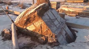 Погреб-металлический-выдавило-всплыл-_1.mp4