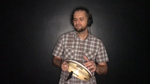 Tulio Araujo | Solo Pandeiro Performance смотреть онлайн