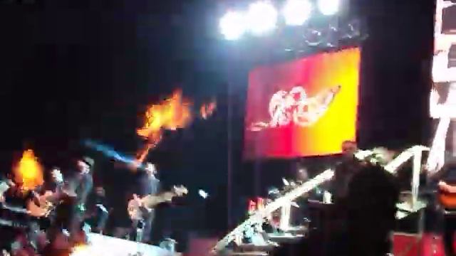 Cierre del recital de Romeo Santos en GEBA 10 de Mayo 2014 смотреть онлайн