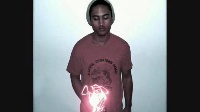 Tahj Mowry - Without U Baby смотреть онлайн