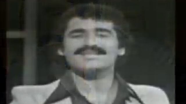 İbrahim Tatlıses - Perşembe gününde çeşme başında & Ayez hanım смотреть онлайн