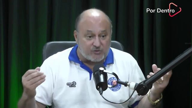 Artur Moraes diz que 'perdeu o tesão' na cobertura diária do Cruzeiro смотреть онлайн