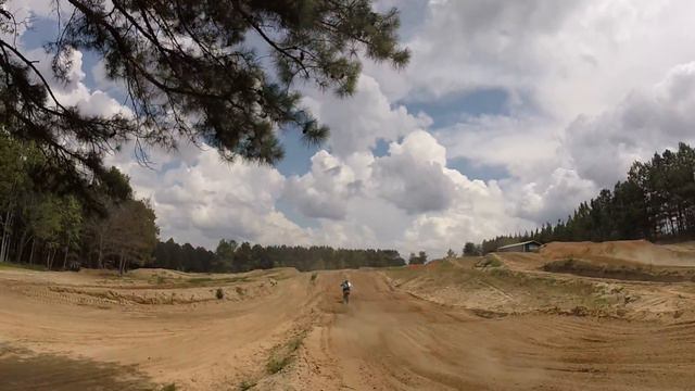 Kevin and Dillon through the rollers at Club Mx смотреть онлайн