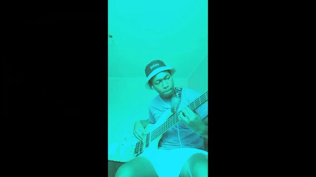 Mbonge by Ntokozo Mbambo(bass cover) смотреть онлайн