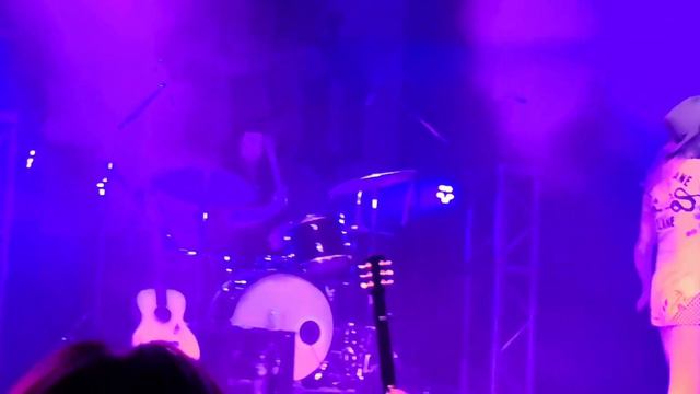 Nikki Lane Try Harder смотреть онлайн