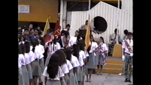 JURAMENTO ABANDERADOS Y ESCOLTAS COLEGIO JULIO MORENO ESPINOSA 1995 смотреть онлайн
