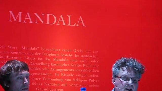 Martin Krauss liest .......Fluchtwege durch die Berge ... смотреть онлайн