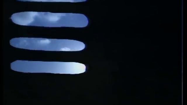 Mike Oldfield - EARTH MOVING смотреть онлайн
