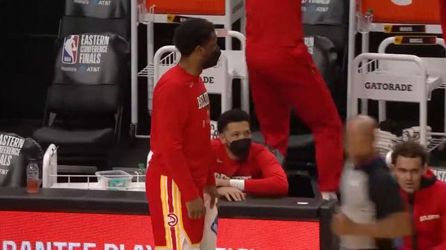 Check out the best of the Hawks Solomon Hill micd up from the game! смотреть онлайн