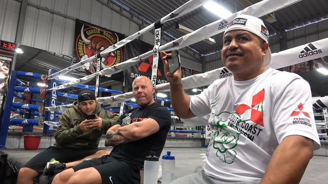 jose ramirez strength coach charles with robert garcia in camp EsNews Boxing смотреть онлайн