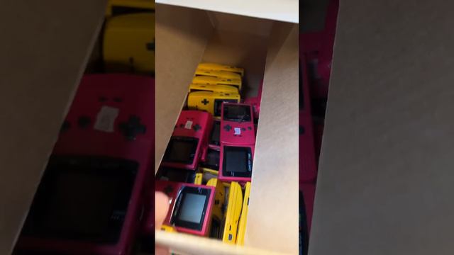 A Bully Stole My GameBoy! смотреть онлайн