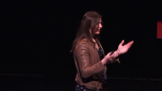 How Social Media Made Me A Better Scientist | Sasha Weiditch | TEDxUofT смотреть онлайн