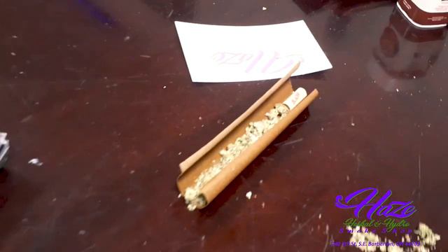 How to Roll a Juicy Jay Hemp Wrap смотреть онлайн