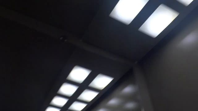 Электрический лифт V=1 м-с, грузоподъемность 400 кг (2777)