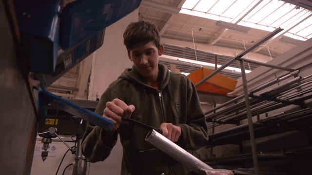 MEZI BLOKY 2015 смотреть онлайн