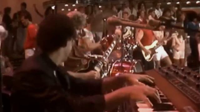 Frank Stallone - Far From Over смотреть онлайн