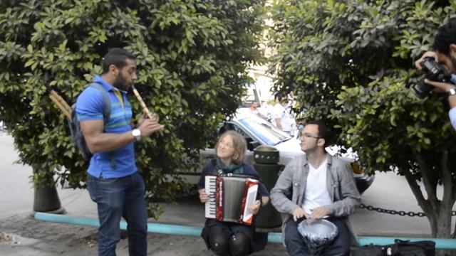 فرقة غنائية بميدان طلعت حرب смотреть онлайн