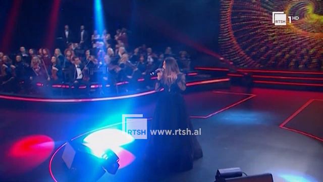 Rezarta Smaja – Pse prite gjatë (Festivali i 55-të i Këngës në RTSH) смотреть онлайн