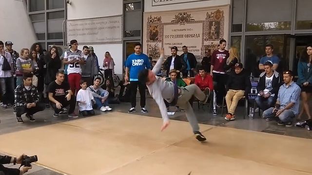 Venkata Vs Fuego PowerMove Contest смотреть онлайн