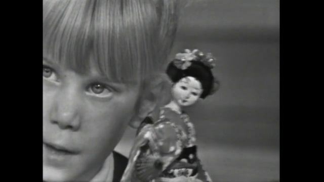 The King Family sing “Some Children See Him” a song by their dear friend and musician Alfred Burt смотреть онлайн