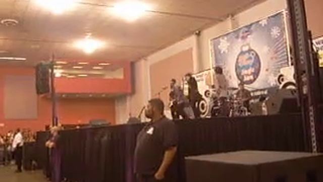 Mitchel Musso - Leavin' (LIVE,HQ) смотреть онлайн