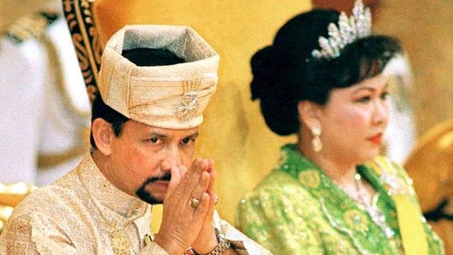 ¿Qué ha sido del harén del sultán de Brunei, playboy y paria internacional? смотреть онлайн