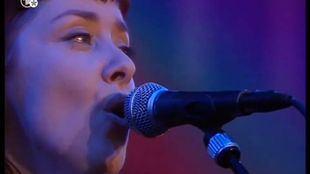 Suzanne Vega - Live at Das Fest 1997 - Full Show смотреть онлайн
