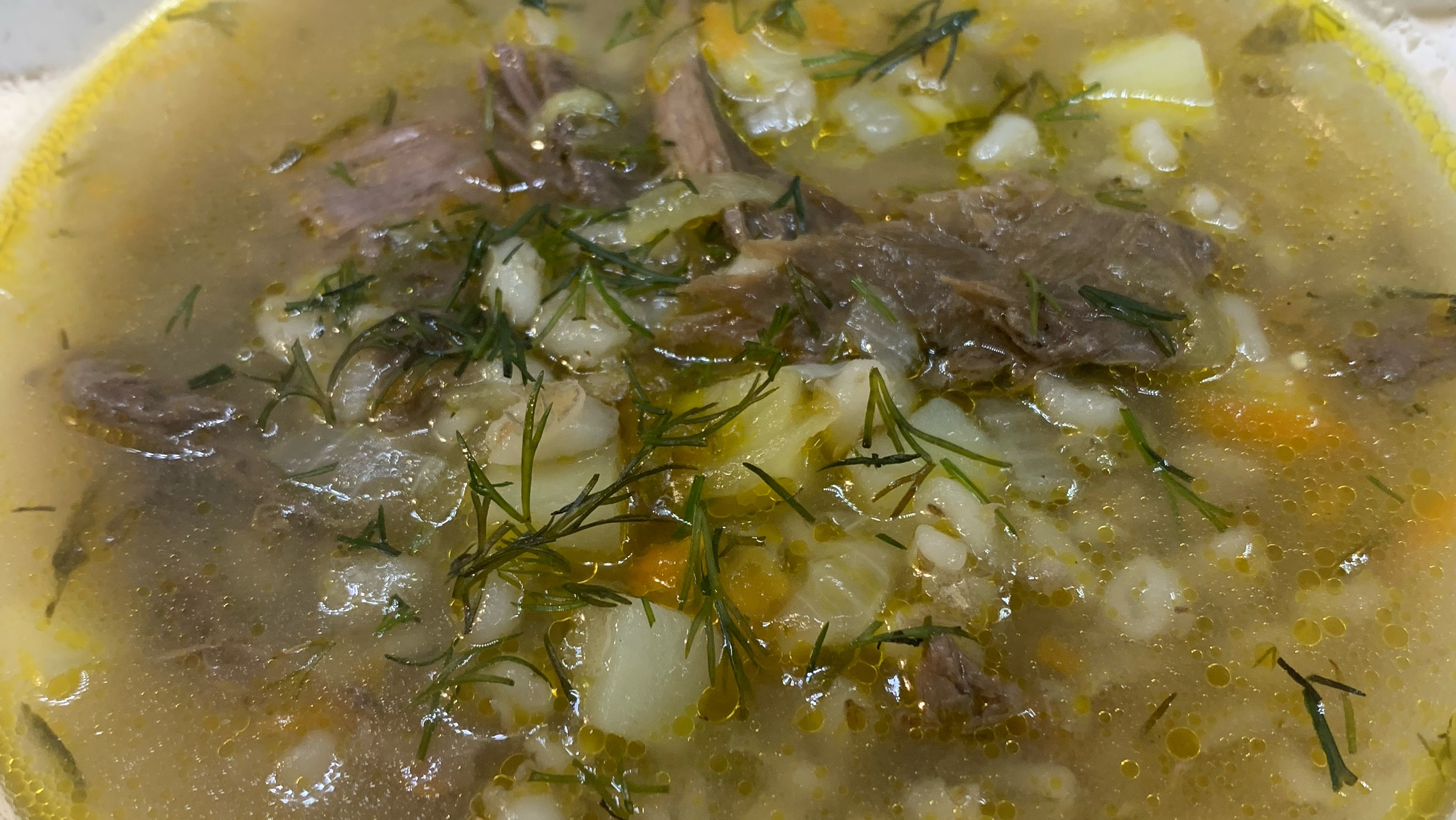 Рассольник классический с перловкой и солёными огурцами смотреть онлайн