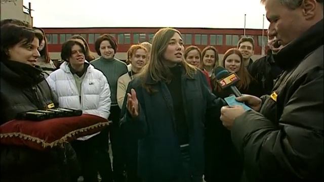 Streetlive - No Haircutting - Strassen Quiz mit Frank Baumann um einen persön 18 02 2000 смотреть онлайн