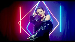 Umar Keyn-NMG-Reflection.