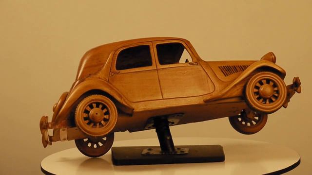 Admitos.com - Citroen Traction 1934 смотреть онлайн