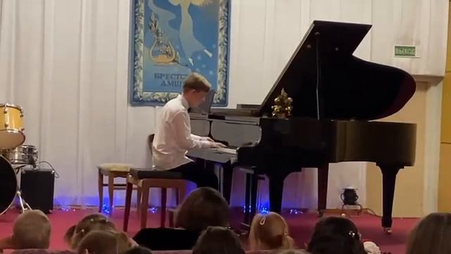 Сокол Александр, 12 лет,лауреат международных конкурсов.А.Альбенис.Прелюдия смотреть онлайн