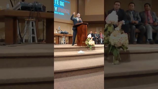 Pastor Jose Segura смотреть онлайн