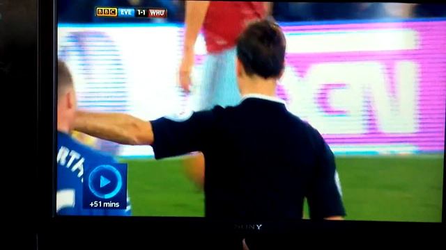James Tomkins смотреть онлайн