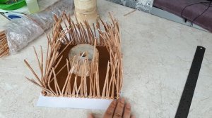 Интересный вариант крепления стоек . Плетение из бумаги