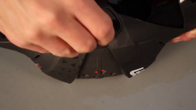 Leatt - Z Frame Knee Brace смотреть онлайн