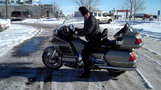Moto atolada na neve. смотреть онлайн
