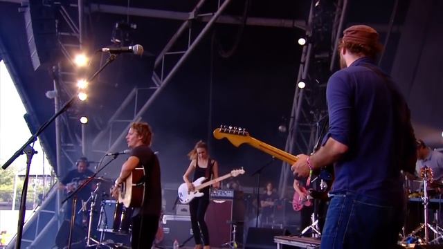 Ben Howard - Only Love (Glastonbury 2013) смотреть онлайн