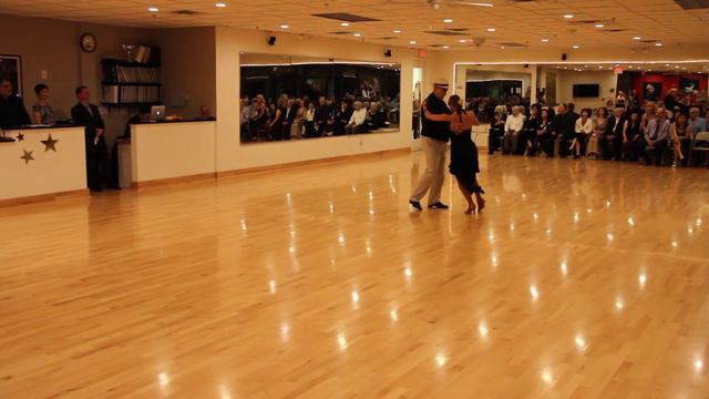 Showcase 10/24/2015: Dave Ambrose and Michele Kearney - Argentine Tango смотреть онлайн