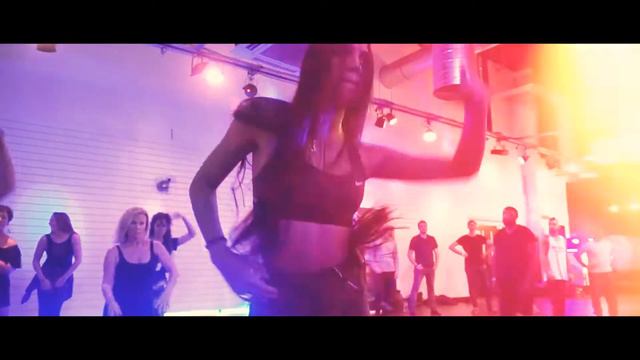 Maykel Fonts & Sylvia Chapelli - Rumba workshop at PILOXERCISE Studios in Bristol смотреть онлайн