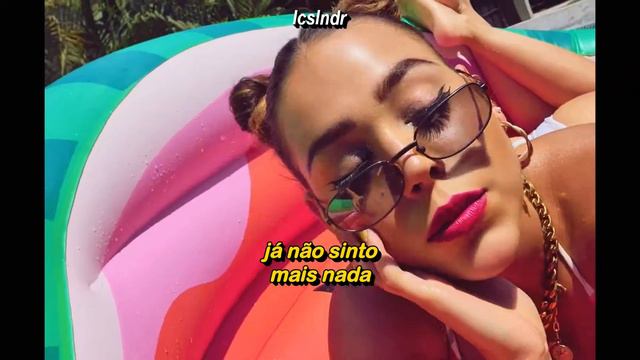 Danna Paola - Sola (Clipe Legendado)