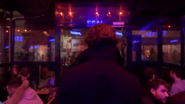 NEUF, le jeudi 1er avril au Théâtre смотреть онлайн