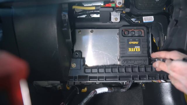 Installing a Haltech Elite 2500 onto the Evo 8! смотреть онлайн