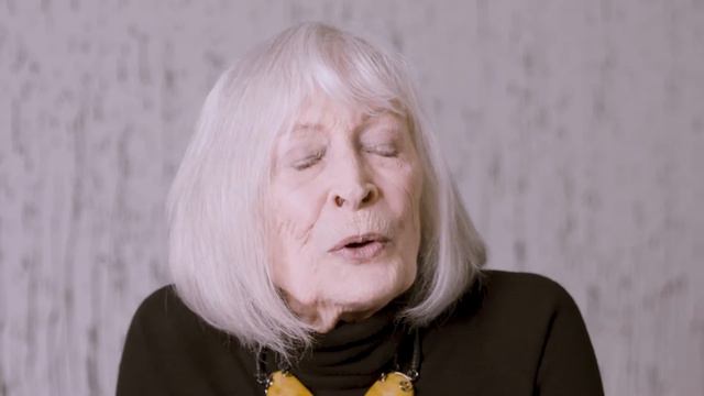 Curated Meets Legendary Art Collector Doris Saatchi смотреть онлайн