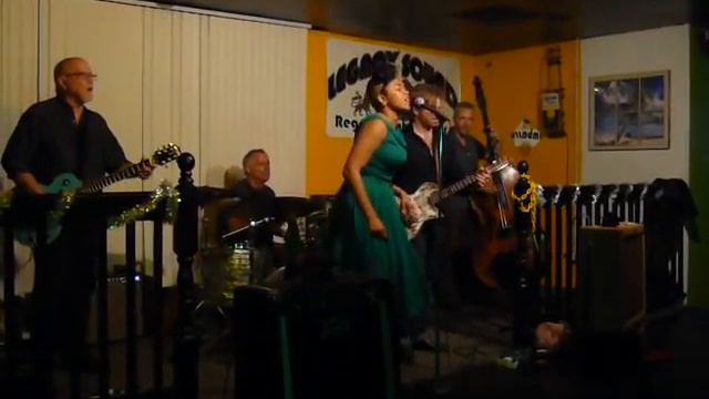 Nikki Hill, Matt Hill, Max Drake, FJ Ventre,Kelly Pace at Zion, Greensboro, NC 12-23-2011 смотреть онлайн